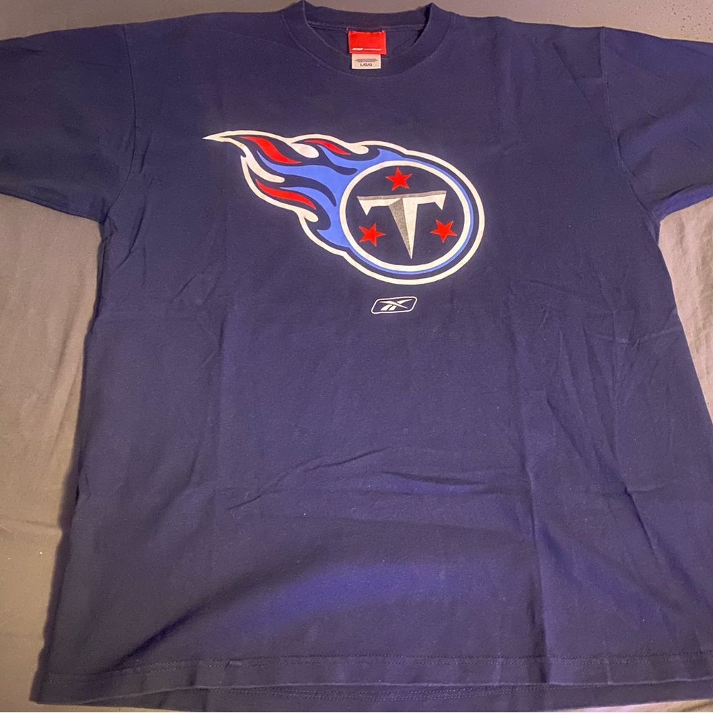 Blue Men’s Large Tennessee Titans T-shirt